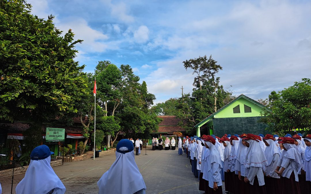 Semangat Nasionalisme perpaduan SMA Madep & SD IT UI